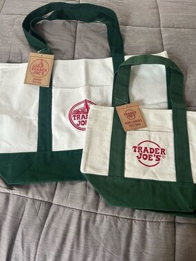 Trader Joe's Canvas Tote Bags in Cream and Dark Green